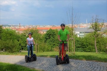City game scavenger hunt Prague – independent city tour I discovery tour