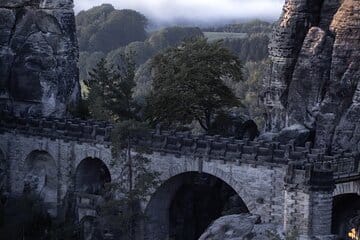 Tour of Charles Bridge and Prague Castle. In Spanish