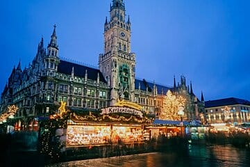 1.5h Prague E-Scooter Panoramic Tour small-group with PragueWay